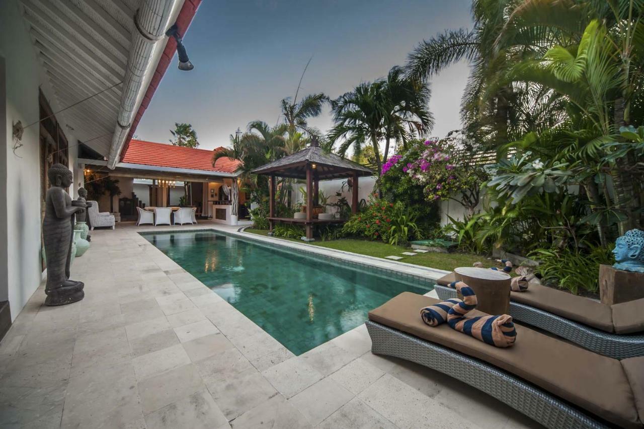 Coco Poco Villa Seminyak Exterior foto