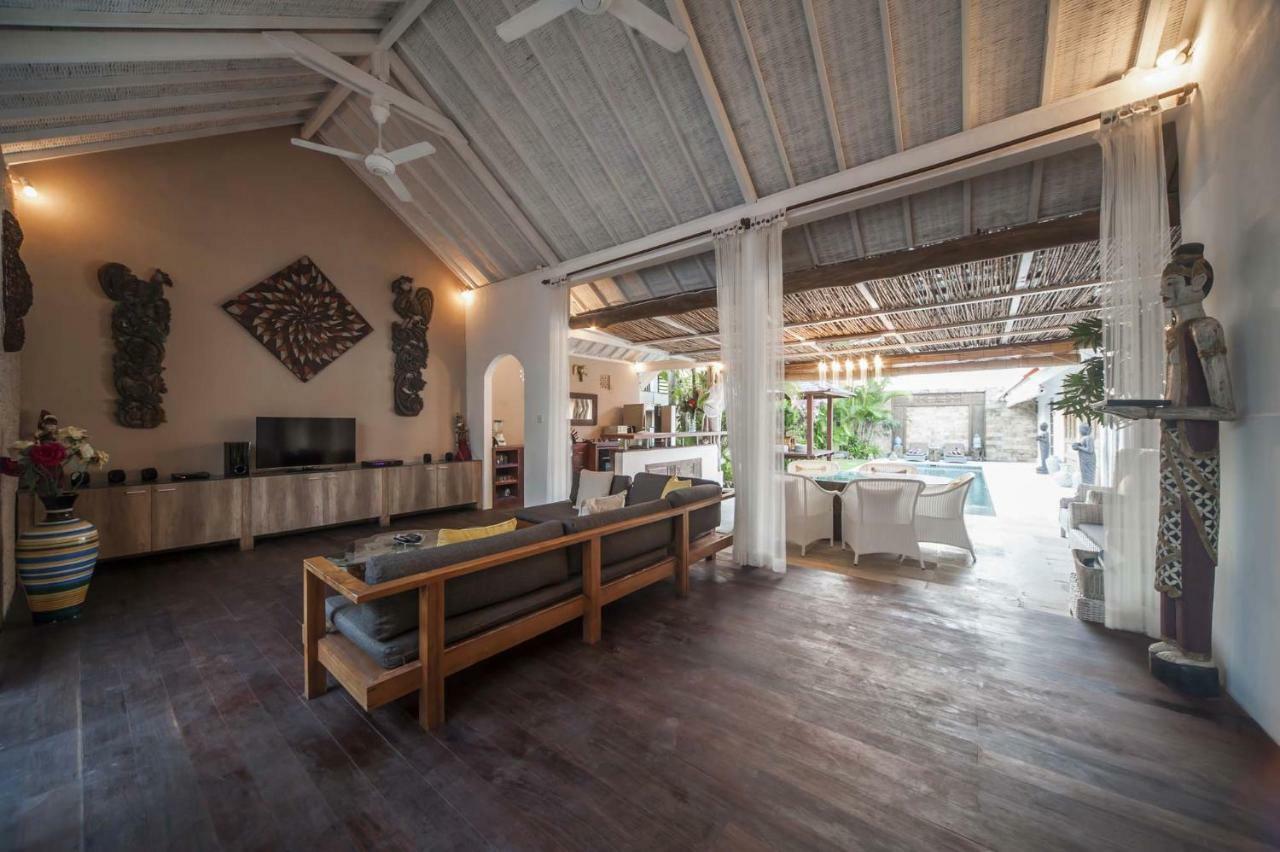 Coco Poco Villa Seminyak Exterior foto