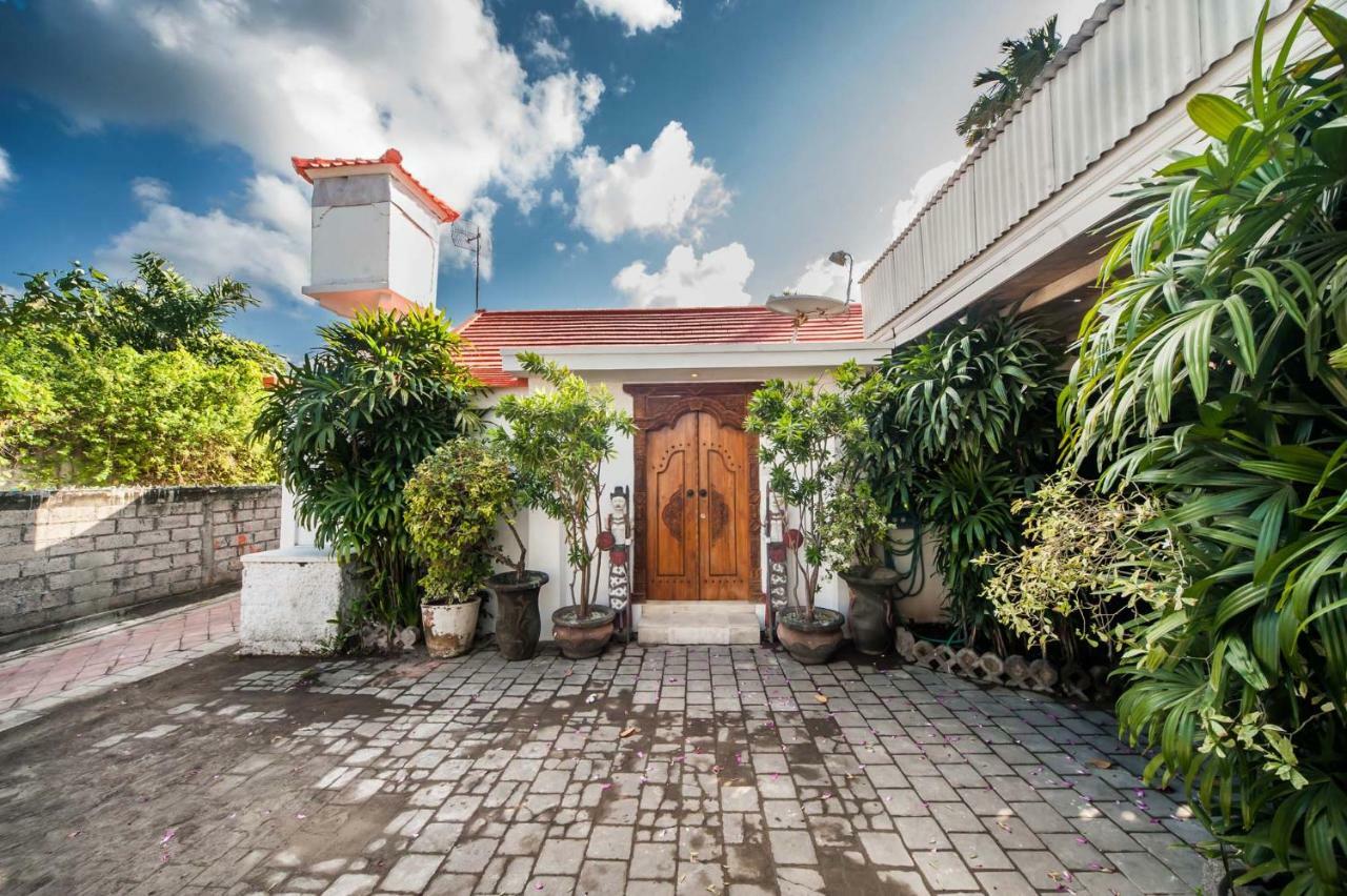 Coco Poco Villa Seminyak Exterior foto