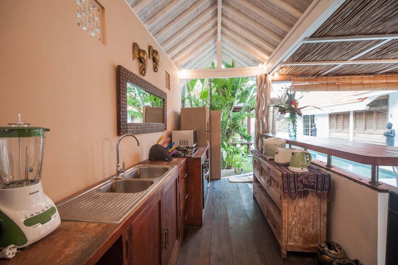 Coco Poco Villa Seminyak Exterior foto
