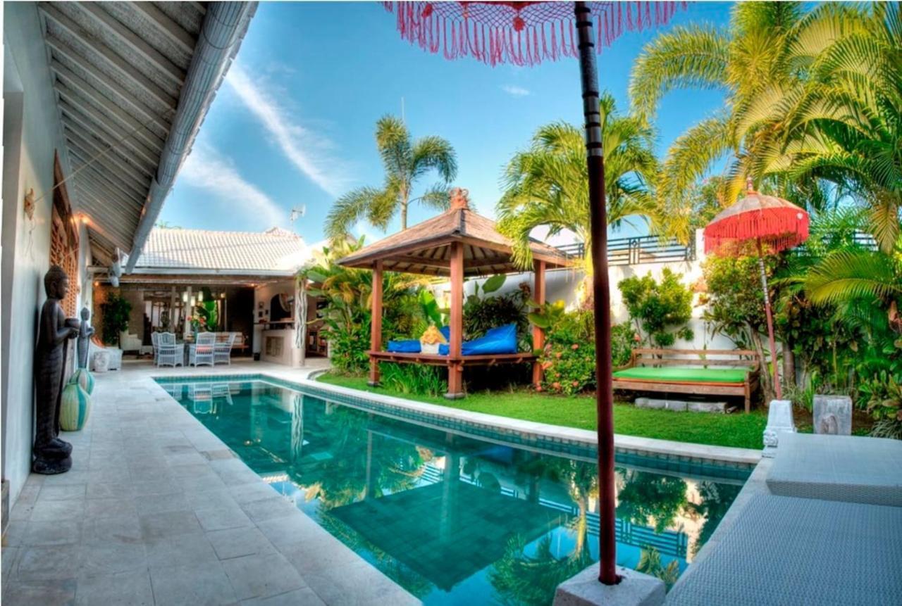 Coco Poco Villa Seminyak Exterior foto